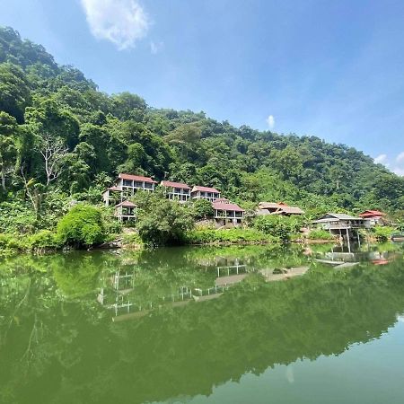Ba Be Lakeside Bungalow Hotel Coc Pouc Exterior foto